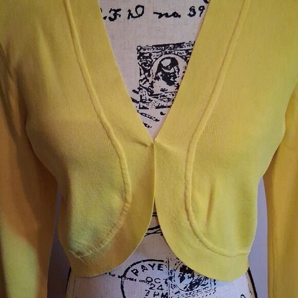 SPENSE Bright Yellow Cropped Cardigan Size Medium - Picture 2 of 8